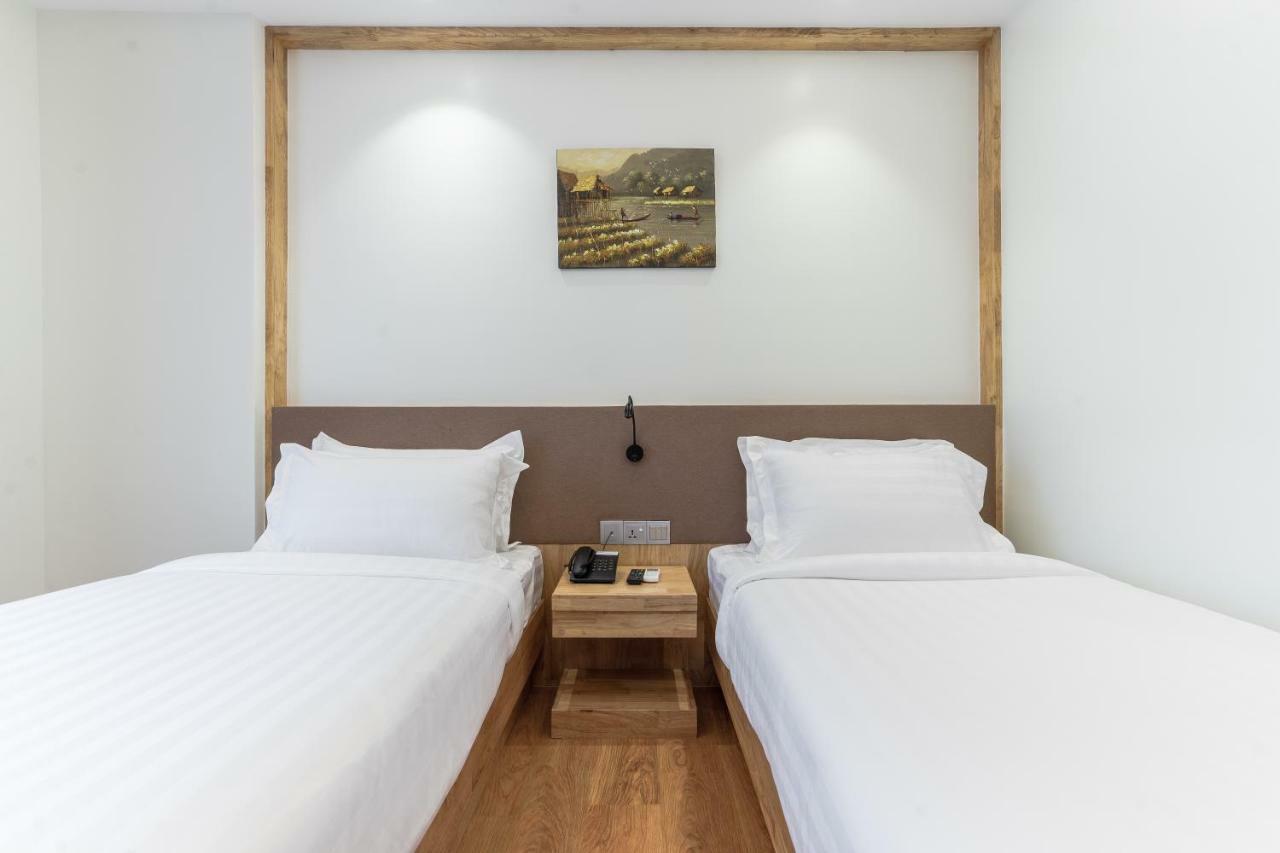 The Gandamar Hotel , ヤンゴン エクステリア 写真